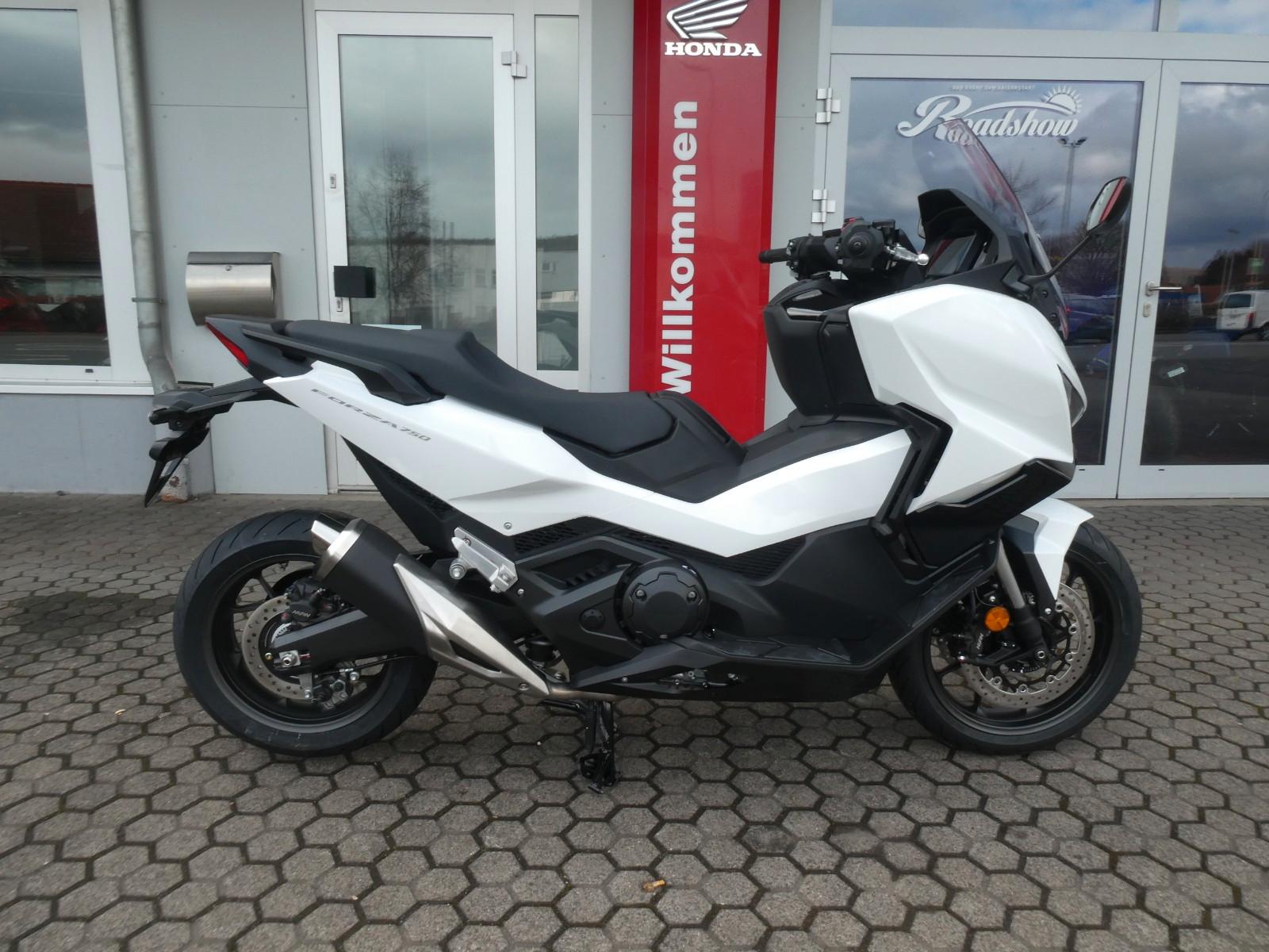 Honda Forza 750 - Tageszulassung 06/2026
