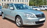 Skoda Octavia Combi 2.0 TDI Klimaautomatik Xenon AHK - Skoda Gebrauchtwagen von 2012