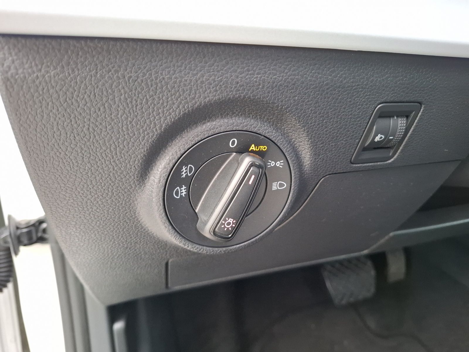 Fahrzeugabbildung SEAT Arona TSI Style Beats DSG LED GRA RFK SH LM