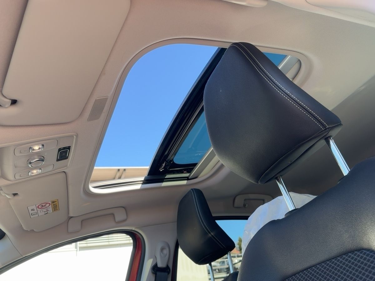 Fahrzeugabbildung Renault Arkana Intens E-Tech 145 Glasdach SHZ