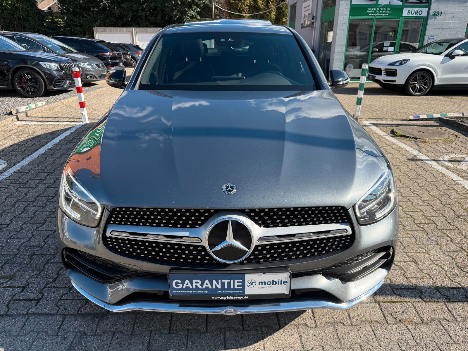 Fahrzeugabbildung Mercedes-Benz GLC 400 COUPE  4-MATIC AMG LINE LEDER SD STANDH.