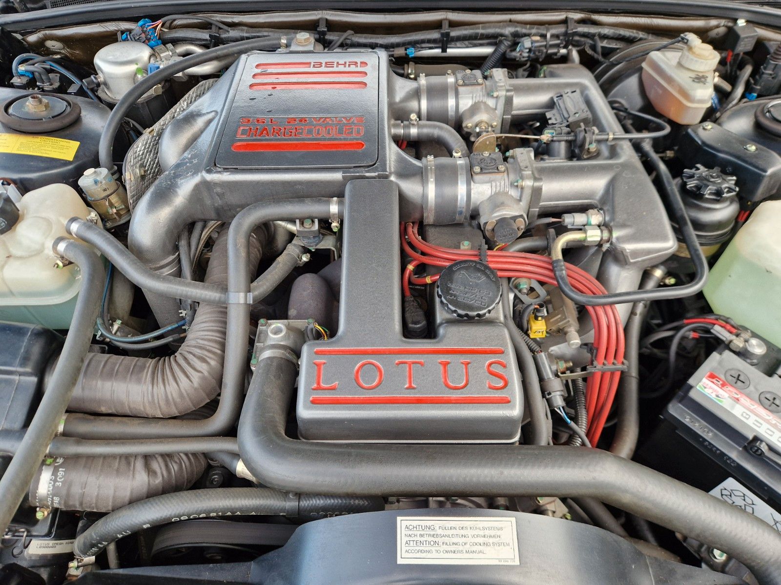 Fahrzeugabbildung Opel Lotus Omega *1. Hand*dt. Auto*Sammlerzustand*
