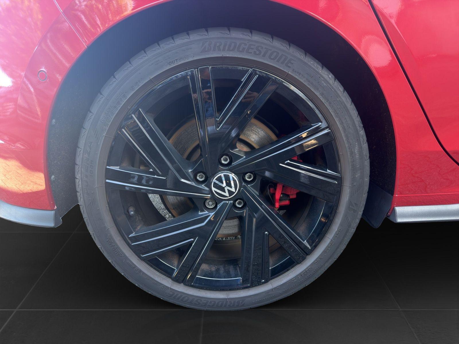 Volkswagen Golf GTI BLACK IQ.LIGHT KAMERA NAVI ASSIST, миниатюра 7