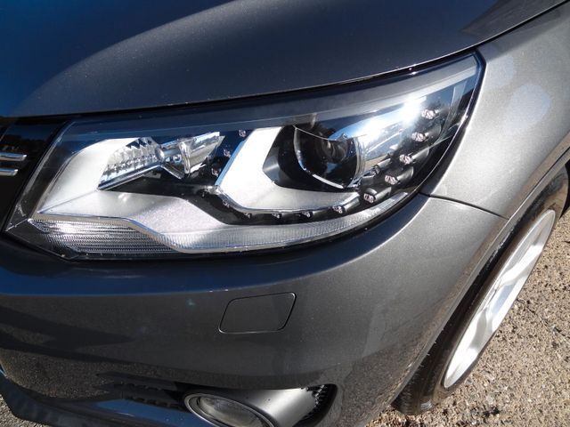 Fahrzeugabbildung Volkswagen Tiguan Sport & Style 4Motion/1.Hd/Kam/Navi/DSG/