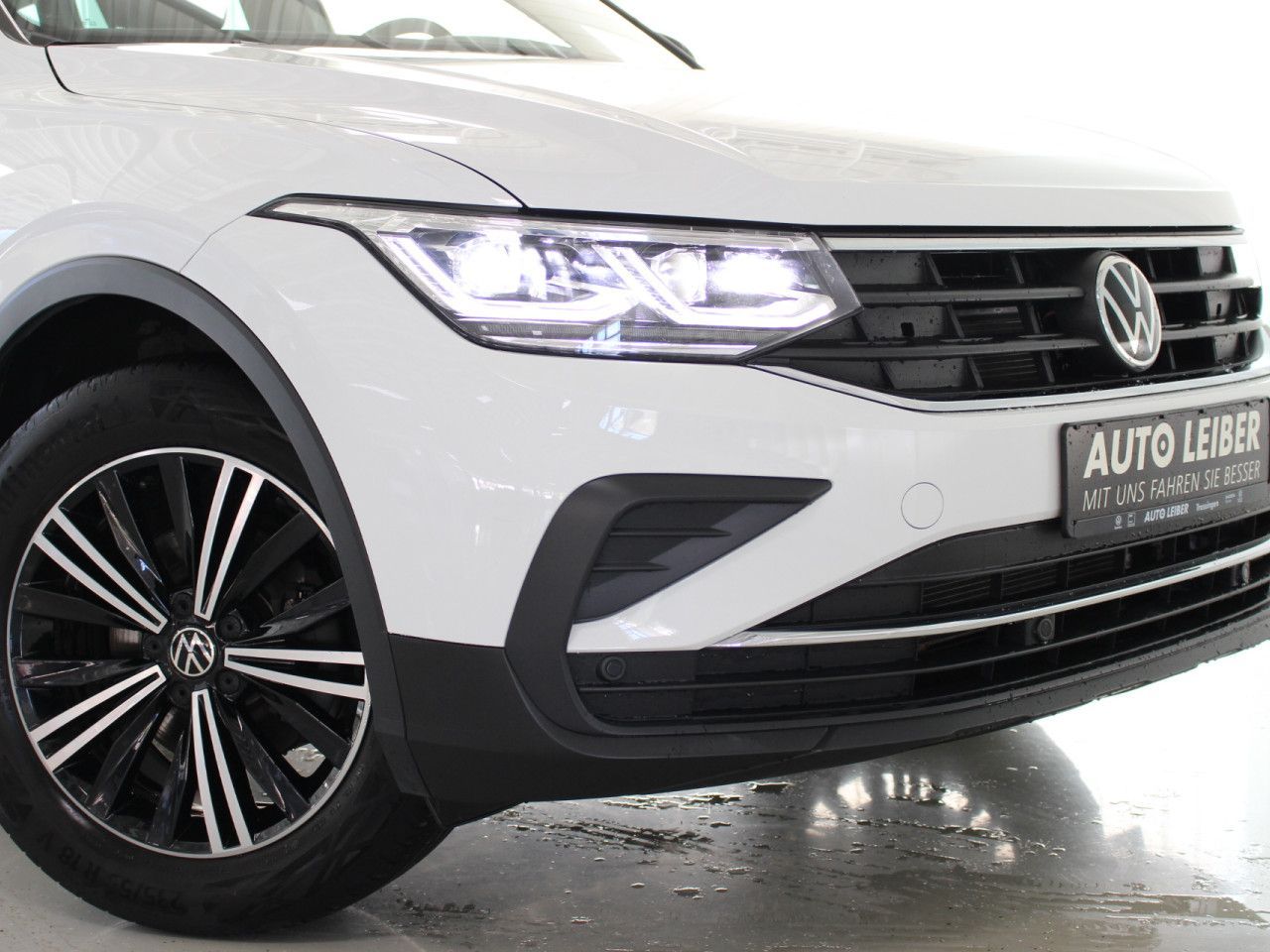 Fahrzeugabbildung Volkswagen Tiguan 1.5 TSI United DSG AHK/CAM/ACC/Navi