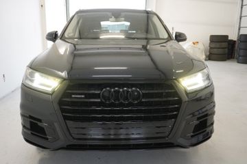 Audi Q7 - 7