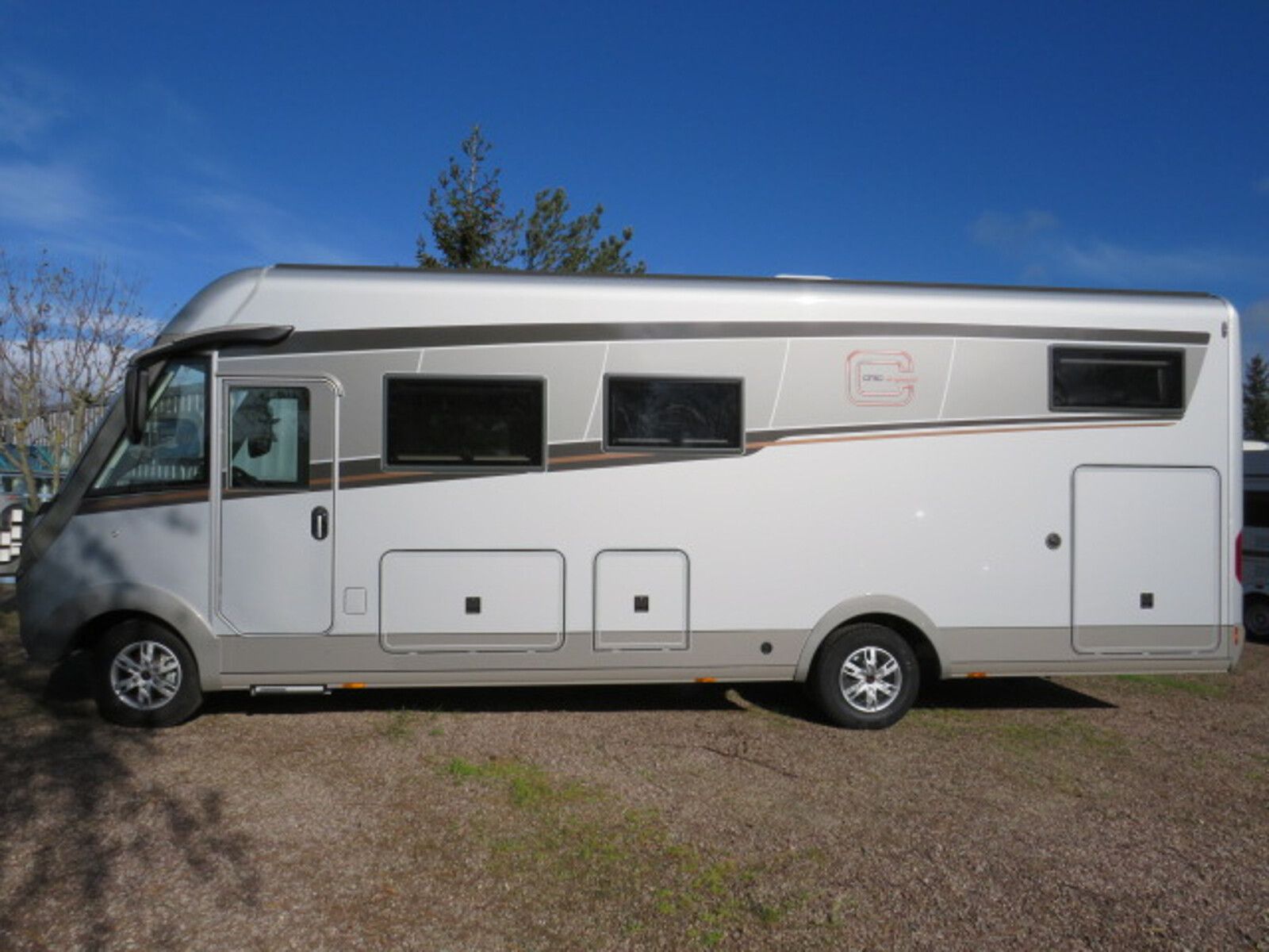Fahrzeugabbildung Carthago chic s-plus I  61 XL LE 49790,- EUR Rabatt