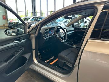 MYAUTOCENTER – Gebraucht- und Jahreswagen mit Werkstattservice in Pfaffenhofen Volkswagen Golf VIII Variant *Parkass.*LED*Virtuel*AHK*