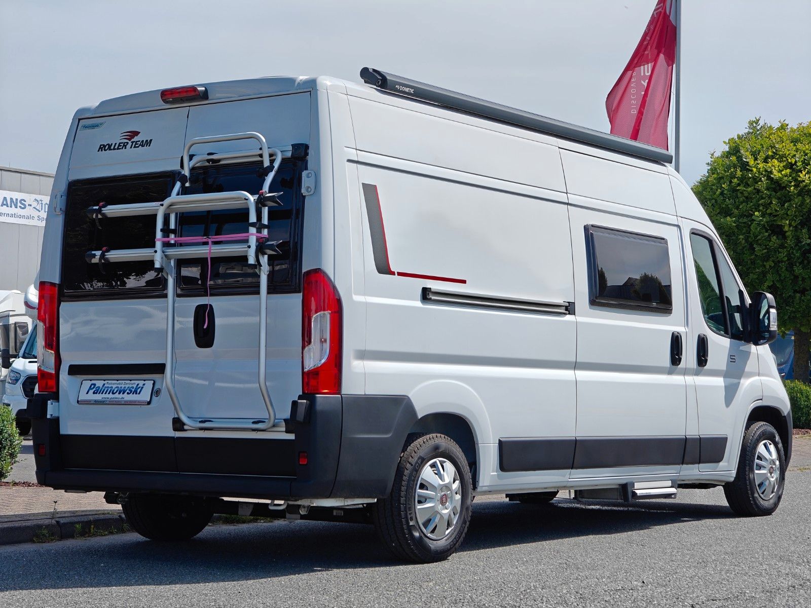 Fahrzeugabbildung Roller Team Livingstone 5 - Doppel-Etagenbett, SAT, TV -
