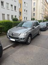 Mercedes-Benz ML 300 CDI 4MATIC BlueEFFICIENCY - - Mercedes-Benz ML 300: Cdi