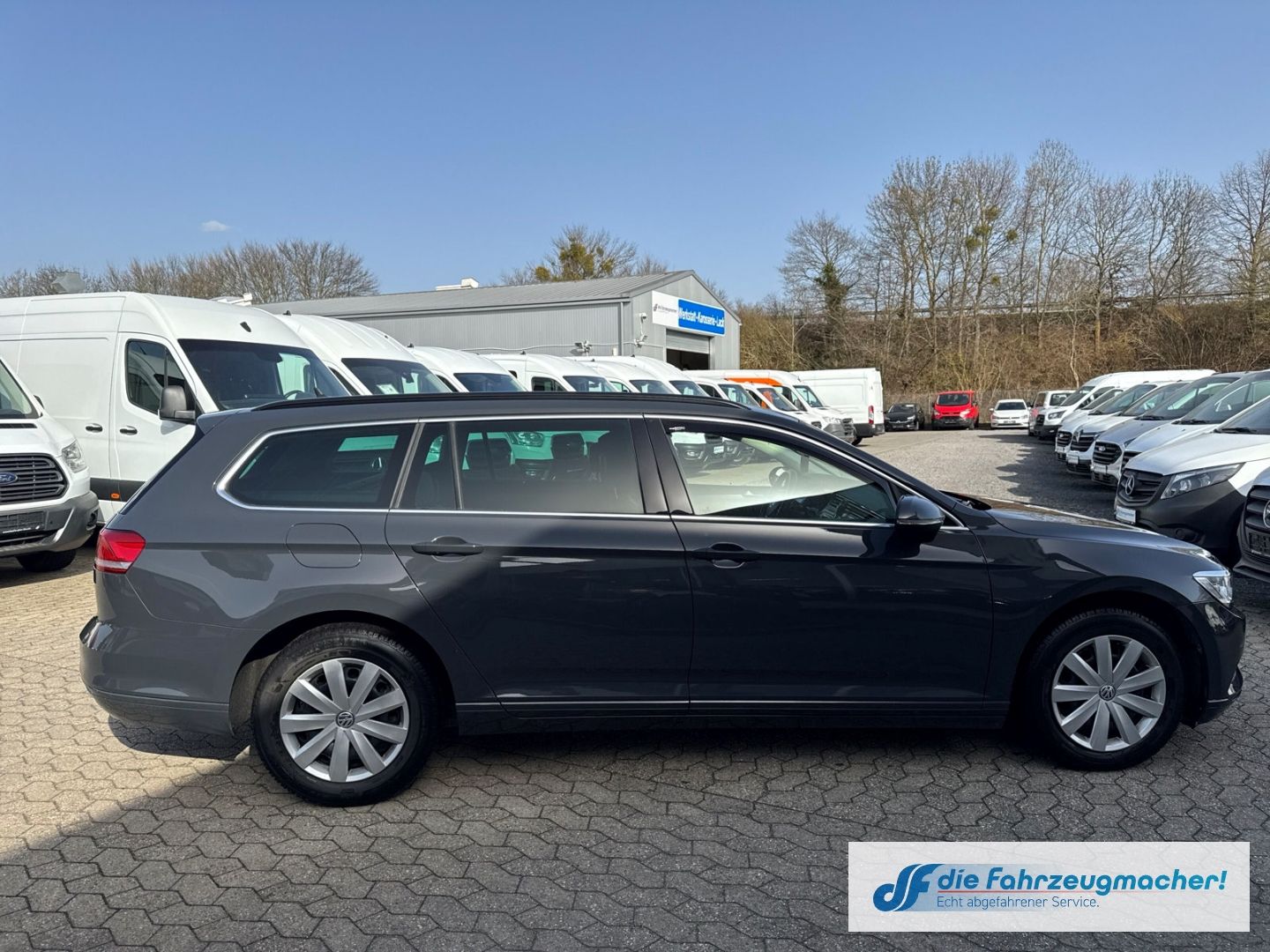 Fahrzeugabbildung Volkswagen Passat Variant Comfortline Start-Stopp *EXPORT