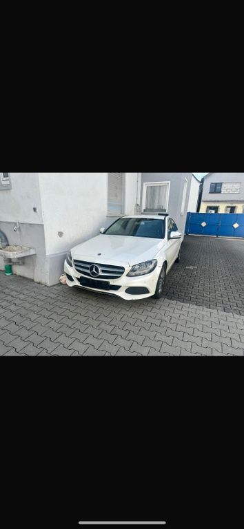 Image of Mercedes-Benz C 200