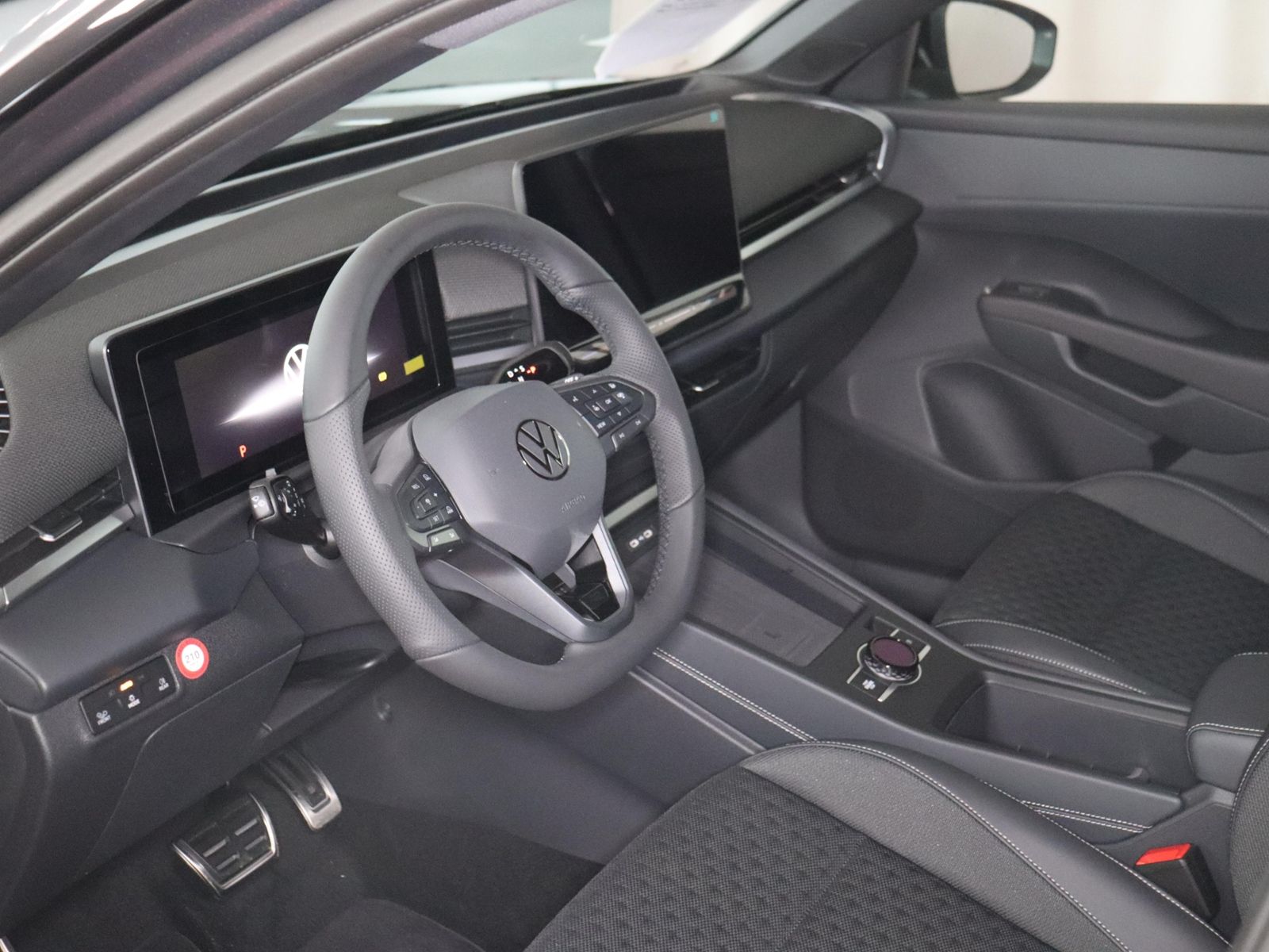 Volkswagen T-Roc - Bild 5