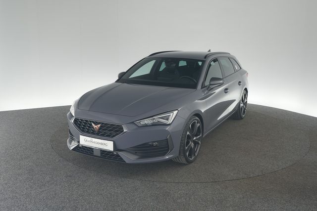 Cupra Leon ST 2.0TSI 4Drive DSG Navi Parklenkassistent