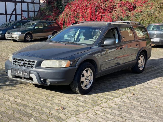 Volvo XC 70 2.4 D  AWD Cross Country TÜV Navi AHK