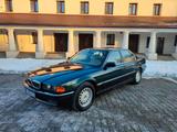 BMW 735i V8 Originallack, Vollleder, Manue... - BMW 735 mit Benzin-Antrieb: Limousine
