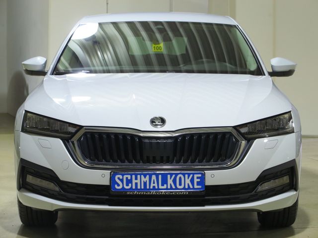 SKODA Octavia 2.0 TDI SCR DSG7 Ambition Navi DAB LM17
