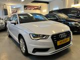 Audi A3 Limousine 1.6 TDI Sedan Navi Clima Bj-14 - Audi A3: Se TDI