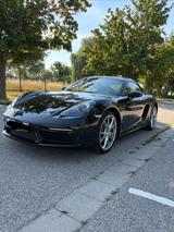 Porsche Cayman Cayman - gebrauchte Porsche Cayman aus dem Jahr 2018