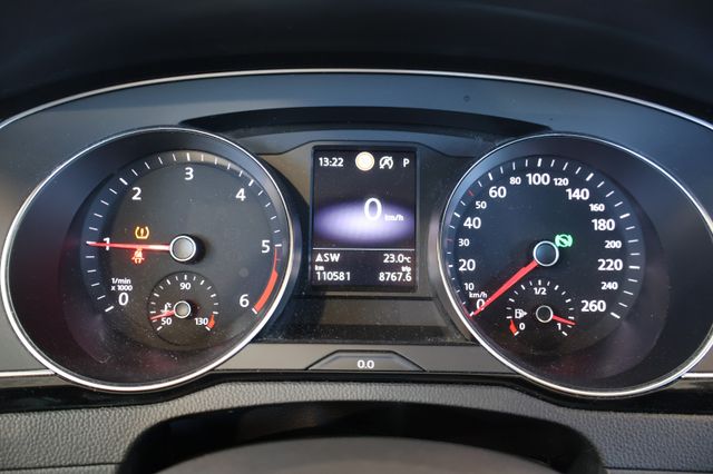 Volkswagen Passat 2.0 TDI Business CARPLAY+ACC+LED+AHK
