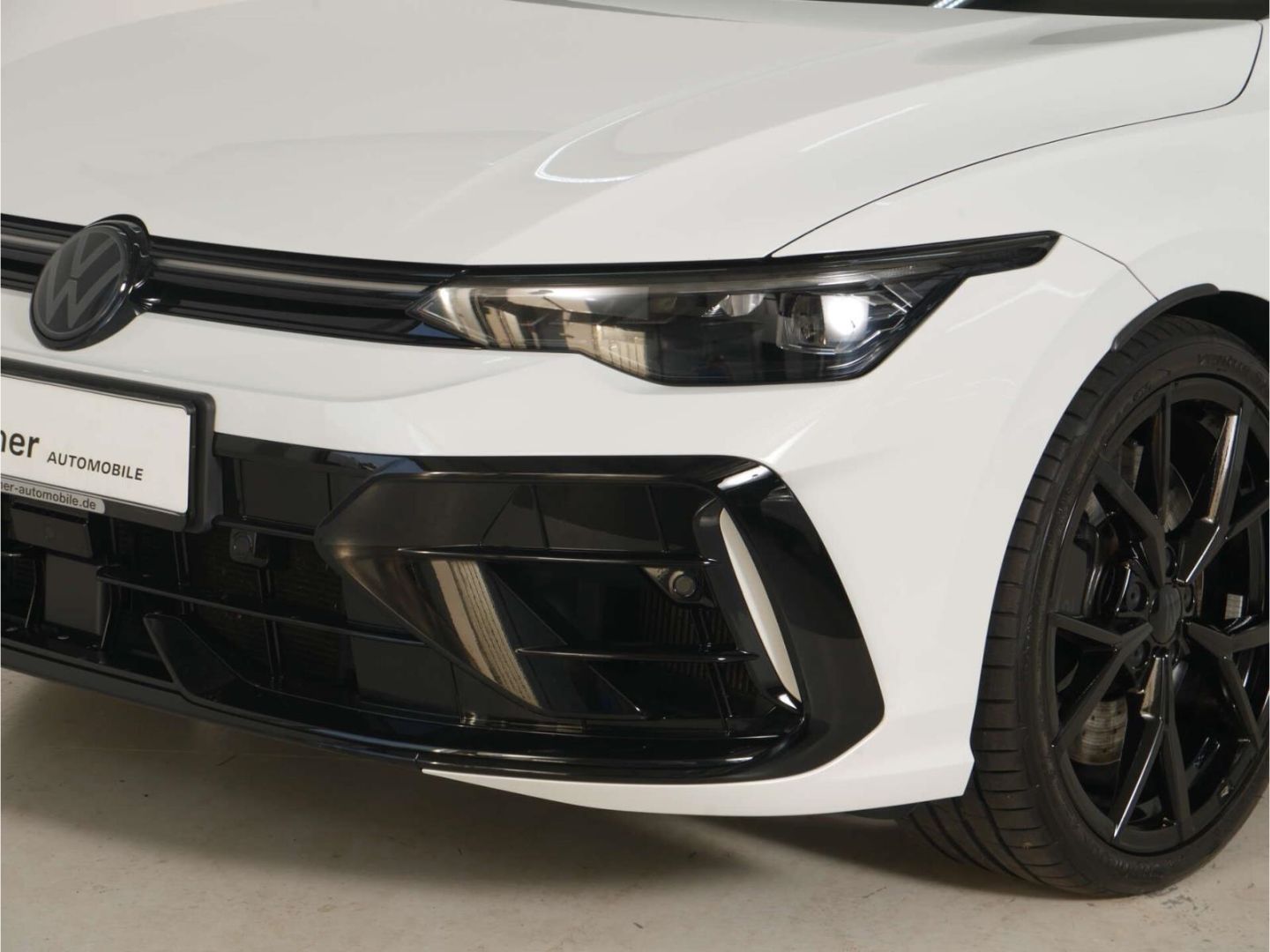 Volkswagen Golf R 2.0 TSI 4Motion Black Edition DSG AKRA foto 4