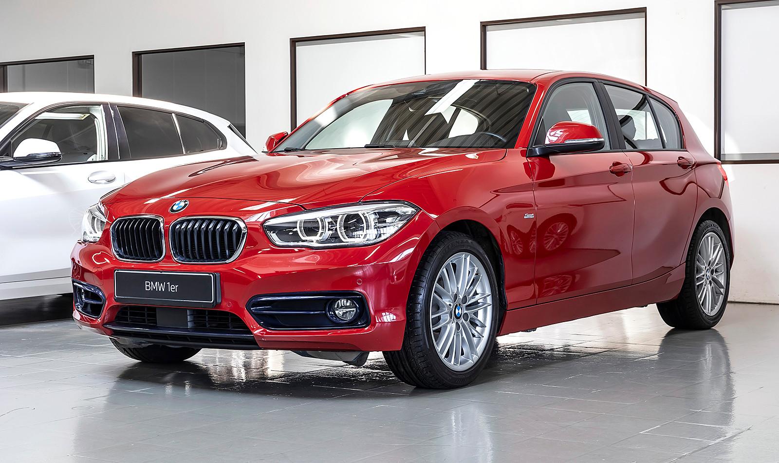 BMW 118i SPORT AUT LED NAV DA ACC SHZ PDC KAM BT 17"