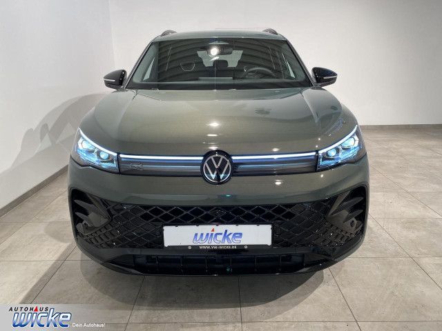 Tiguan 1.5 l eTSI DSG R-Line AHK IQ.LIGHT BLACK