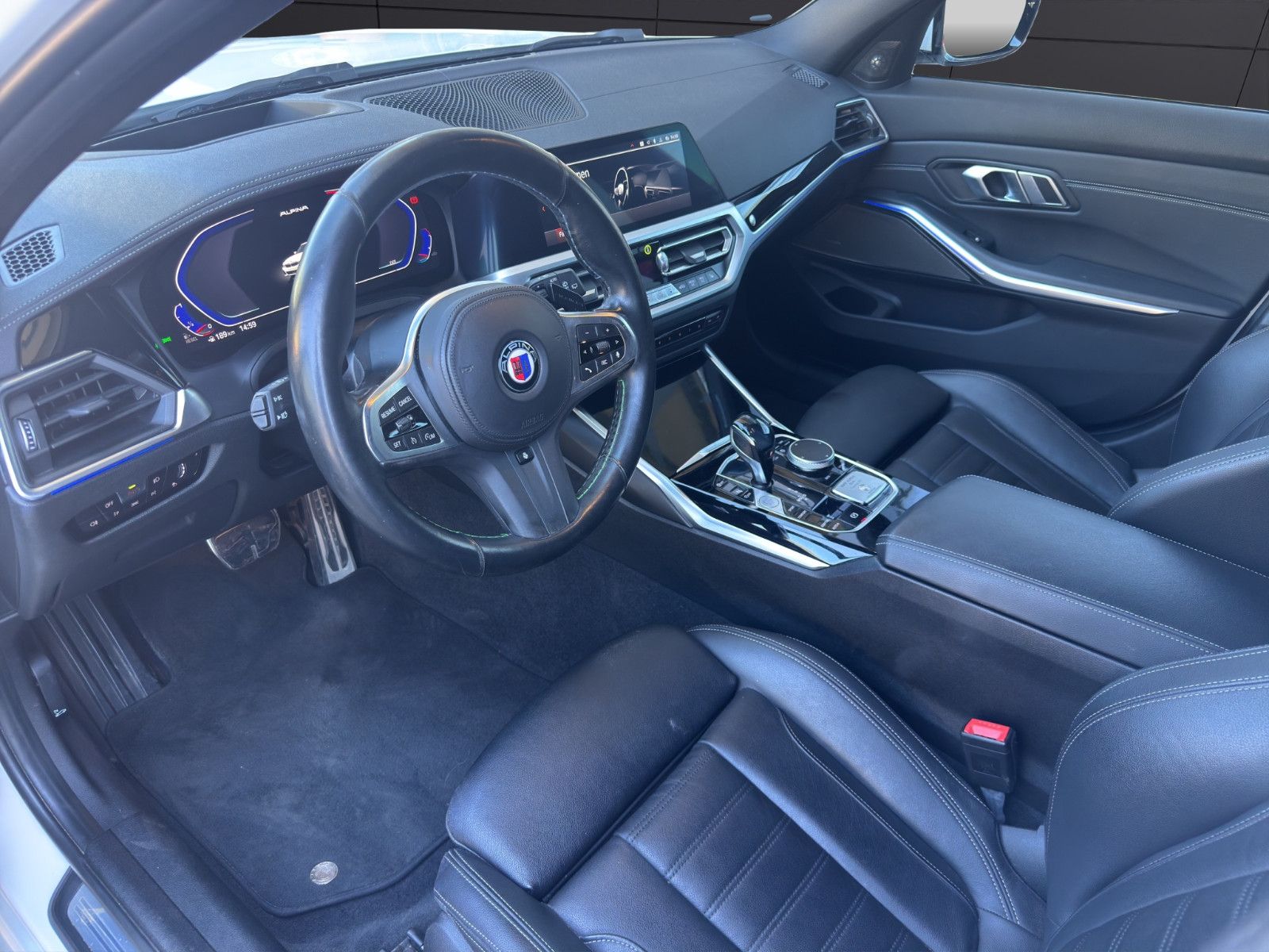 Fahrzeugabbildung ALPINA D3 S 3.0 Allrad Touring *Pano*Carplay*Cam*