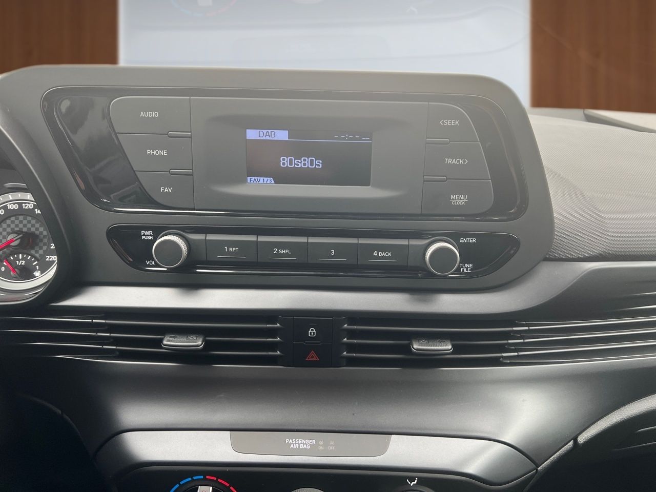 Fahrzeugabbildung Hyundai i20 SELECT SHZ*LHZ*SPURH*USB*PDC*BLUETOOTH*