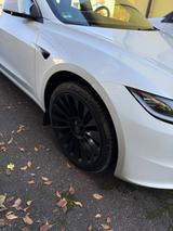 Tesla Model 3 Hinterradantrieb RWD 60kwh LFP - Tesla Model 3 in Stuttgart