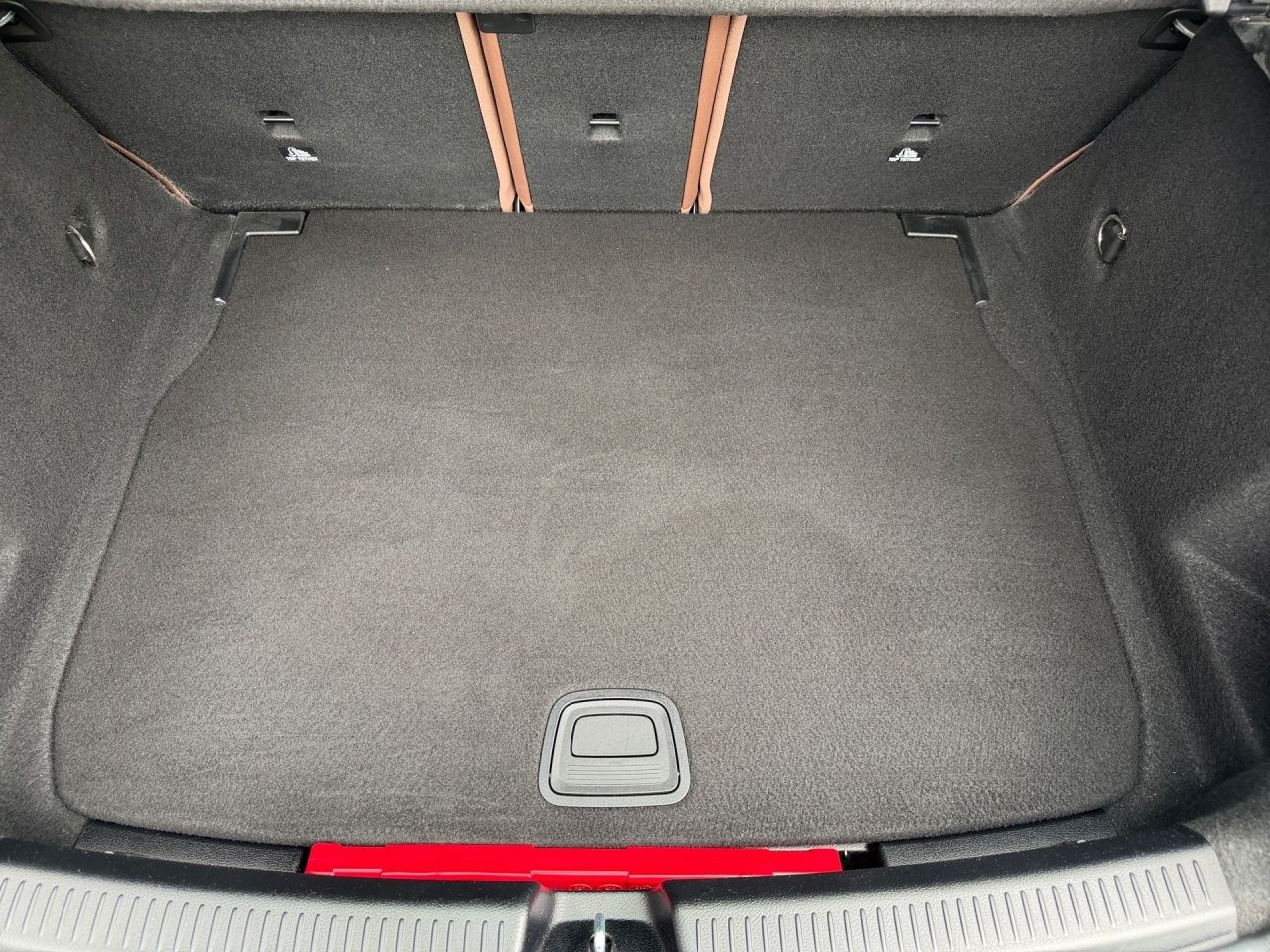 Fahrzeugabbildung Mercedes-Benz A 180 PROGRESSIVE+MULTIBEAM+CARPL+KAMERA+SHZG+