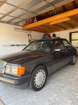 Mercedes-Benz 190 E 2.3 - Mercedes-Benz 190 aus 1989: 190e