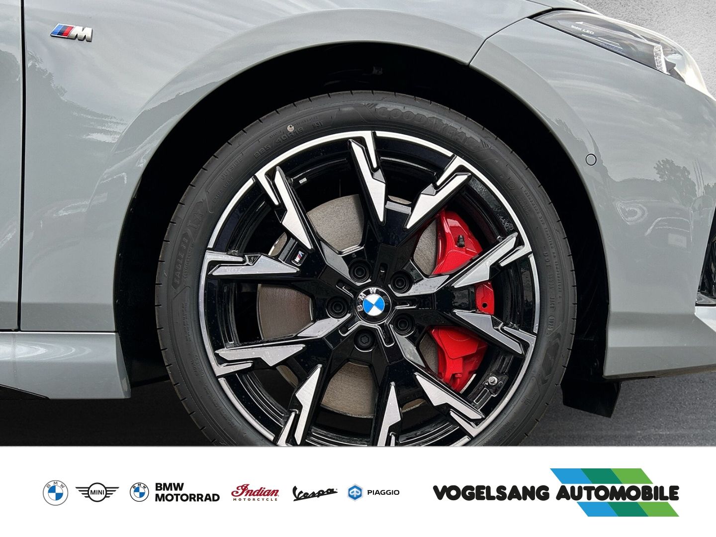 Fahrzeugabbildung BMW 123 i XDRIVE Sportpaket Head-Up AHK-abnehmbar