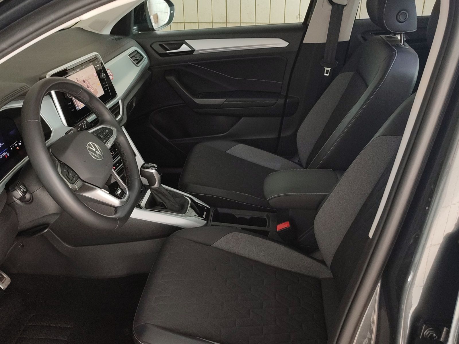 Volkswagen T-Roc - Bild 17