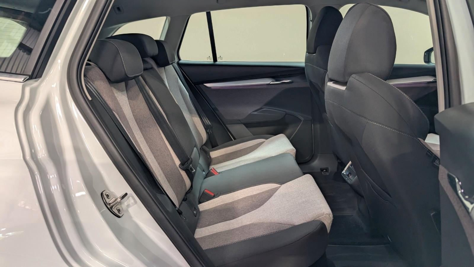 Skoda Enyaq 80 Lodge ACC*LANE*SIDE*KAM*W-PUMPE*19"