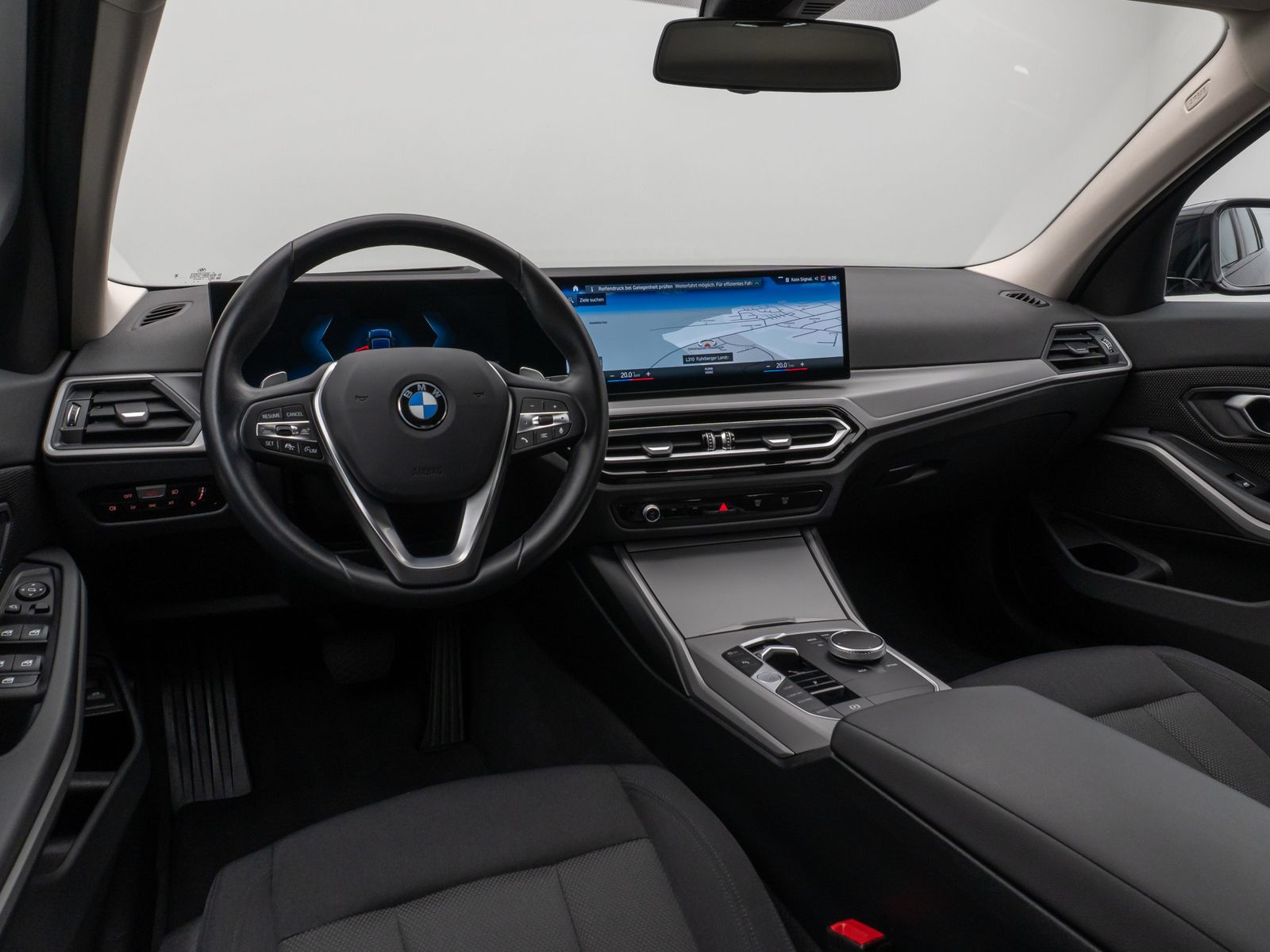 Fahrzeugabbildung BMW 318d Kamera DAB HUD Stop&Go DrivAssist Adapt.LED