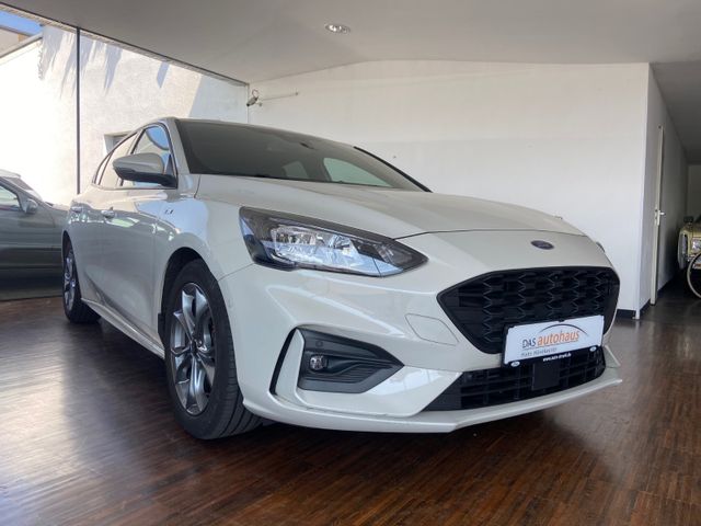 Fahrzeugabbildung Ford Focus Lim. ST-Line X , NAVI+RFK*HEAD-UP*LED*AHK