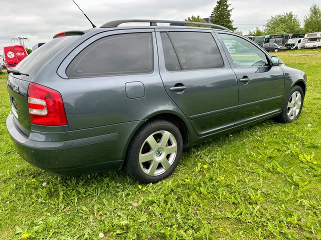 Skoda Octavia Combi Elegance Automatik — Bild 3