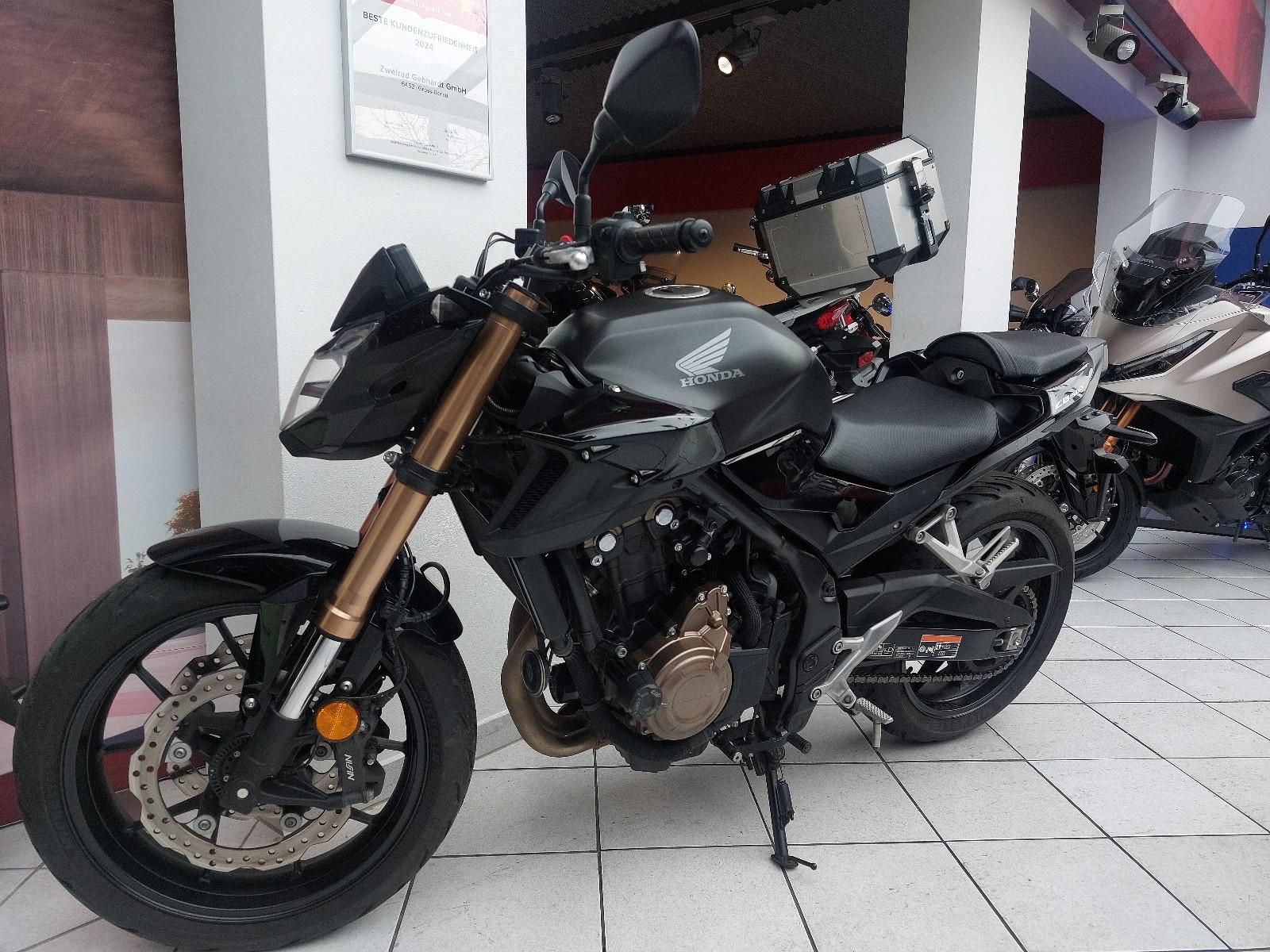 Honda CB500F mit 40mm Tieferlegung