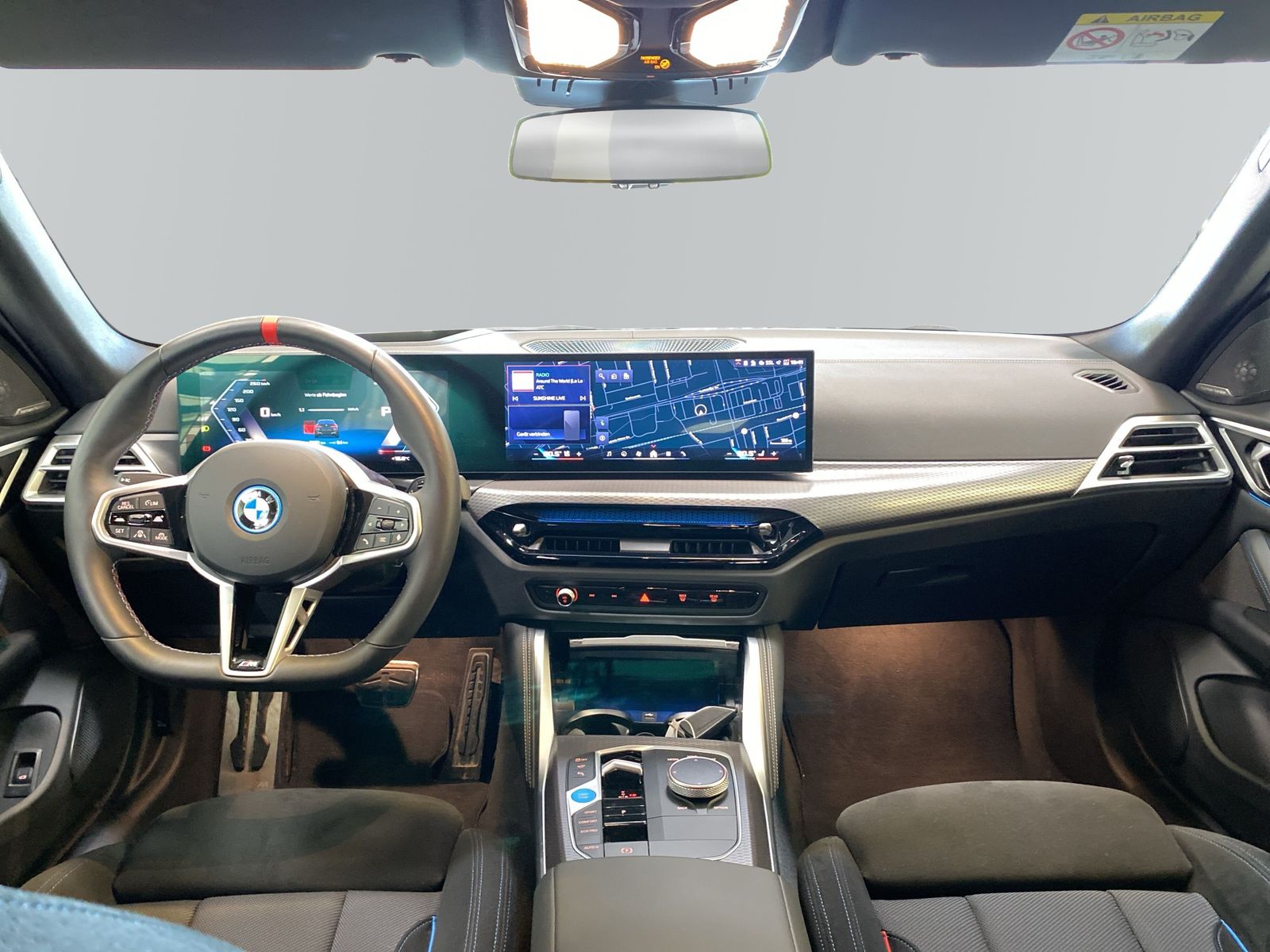 BMW i4 - Bild 12