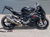 BMW S1000RR *AKRAPOVIC*RACE+DYN. PAKET*1.HAND+SOFORT - Angebote