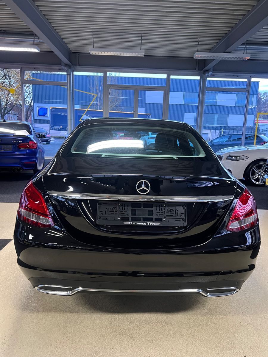 Fahrzeugabbildung Mercedes-Benz C 200 d Lim. Sport line * SITZH*TEILLEDER*NAVI*
