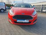 Ford Fiesta 1,0 GARANTIE KLIMAANLAGE SITZHEIZUNG AHK - Ford Fiesta mit Anhängerkupplung