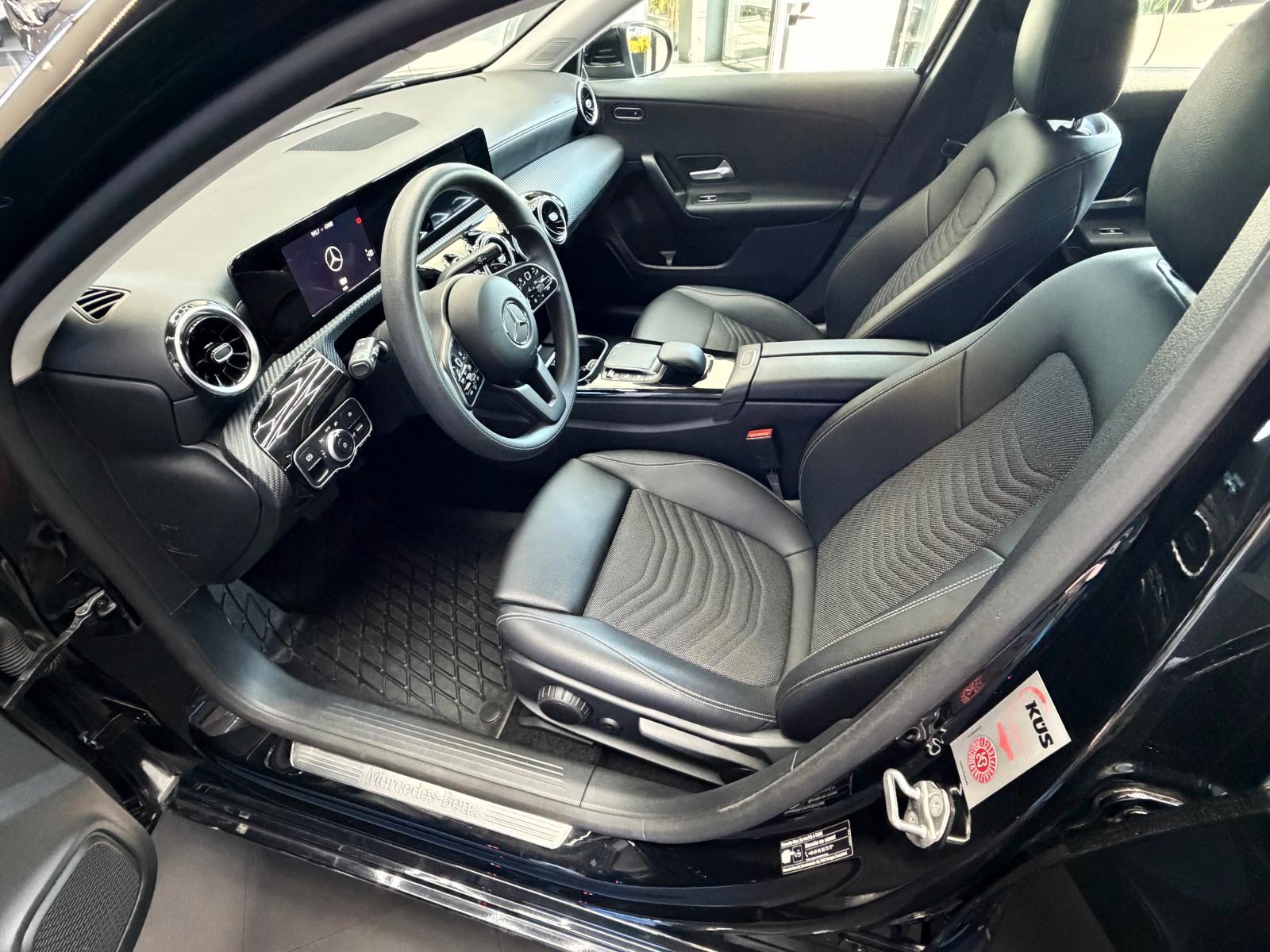 Mercedes-Benz A250e8G-DCT Style+Navi+LED+Rfkm.+MBUX-Paket