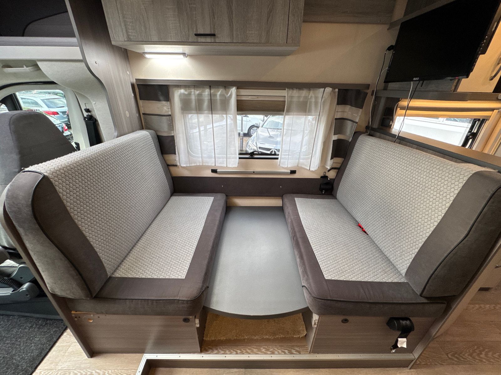 Fahrzeugabbildung Hobby T 65 HKM OPTIMA ON TOUR IC-LINE MAXXAIR BEARLOCK