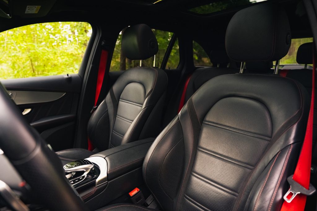 MERCEDES-BENZ GLC 43 AMG*PANO*AHK*BURM*ACC*MEMORY*Keyless* MERCEDES-BENZ GLC 43 AMG*PANO*AHK*BURM*ACC*MEMORY*Keyless*
