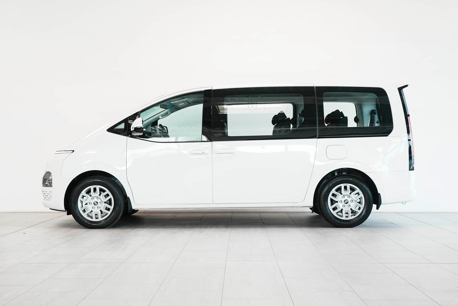 Hyundai Staria HEV Trend MY25 1.6T-GDI 225PS 9-Sitzer, миниатюра 3