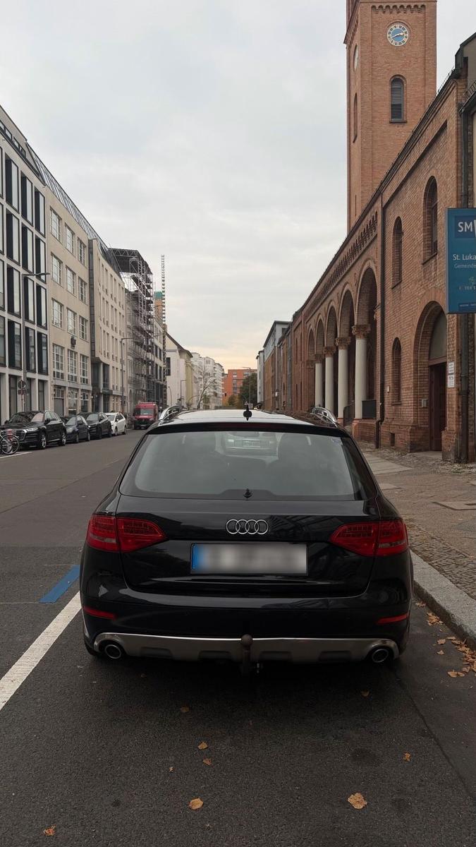 Audi A4 2009 — photo 5