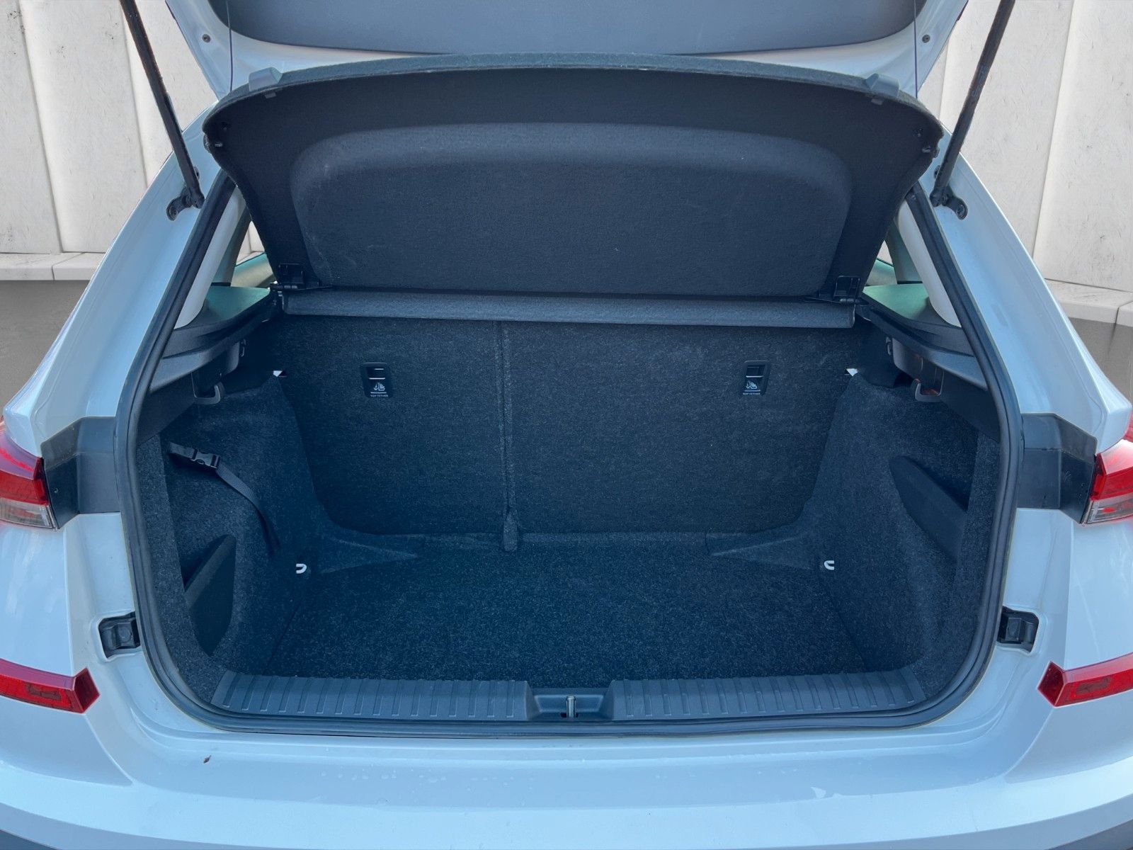 Fahrzeugabbildung SKODA Kamiq 1.0TSI DSG*ViCo*Kamera*PDC*SmartLink*