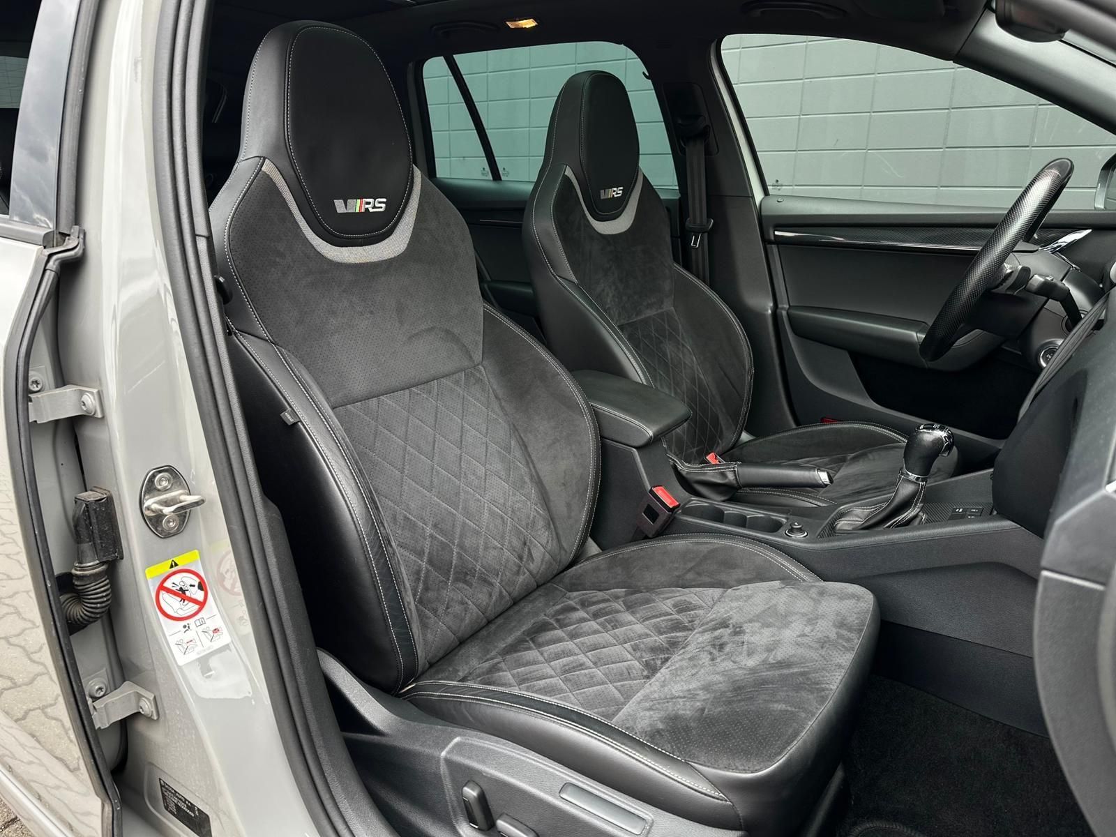 SKODA Octavia 2.0TSI RS 245 CANTON#AHK#LED#PANO#KEYLES - Image 16